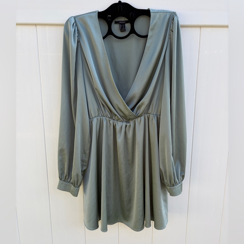 Forever 21 Sage Green Satin Mini Dress, Flowy, Romantic, Date Night,Party,Size L